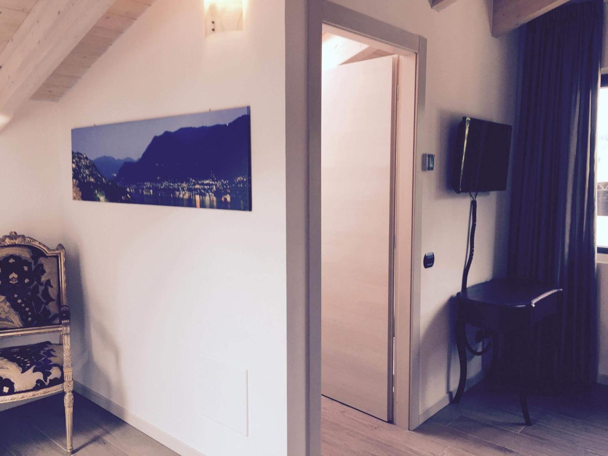 La Villa Bianca Guest House Cantu Bilik gambar